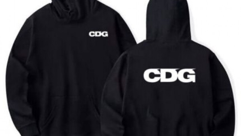 Comme des Garçons Challenges Fashion Norms With Bold Innovation