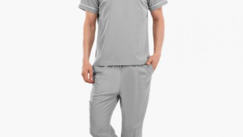 What are the differences between scrubs for men & women