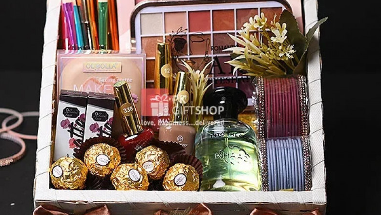How to Send Mother’s Day Gifts to Pakistan