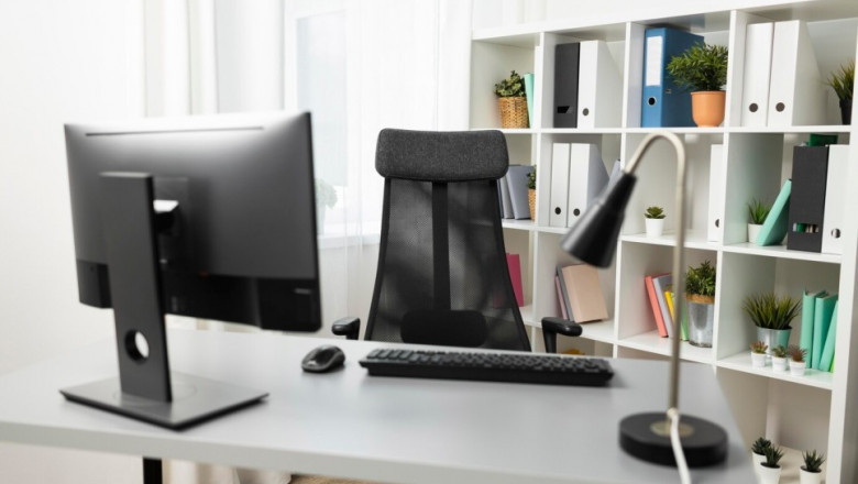 Modern Office Workstations That Maximize Space and Efficiency