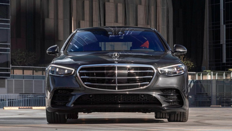 Luxury Chauffeur Service: Unmatched Comfort and Style with Famous Drive