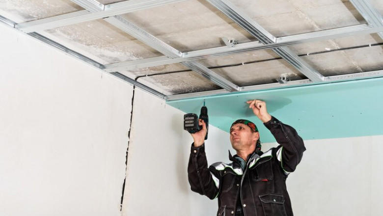 Spray Foam vs. Batt Insulation for Metal Buildings: Pros and Cons