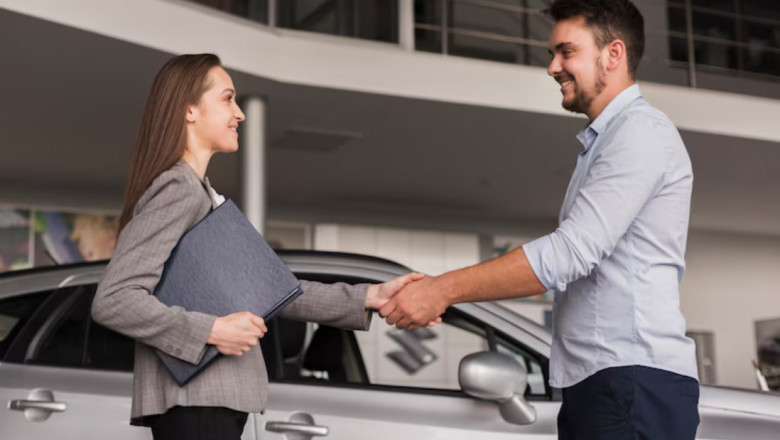Pre-Owned Cars vs. New Cars: What Should You Choose in 2025?